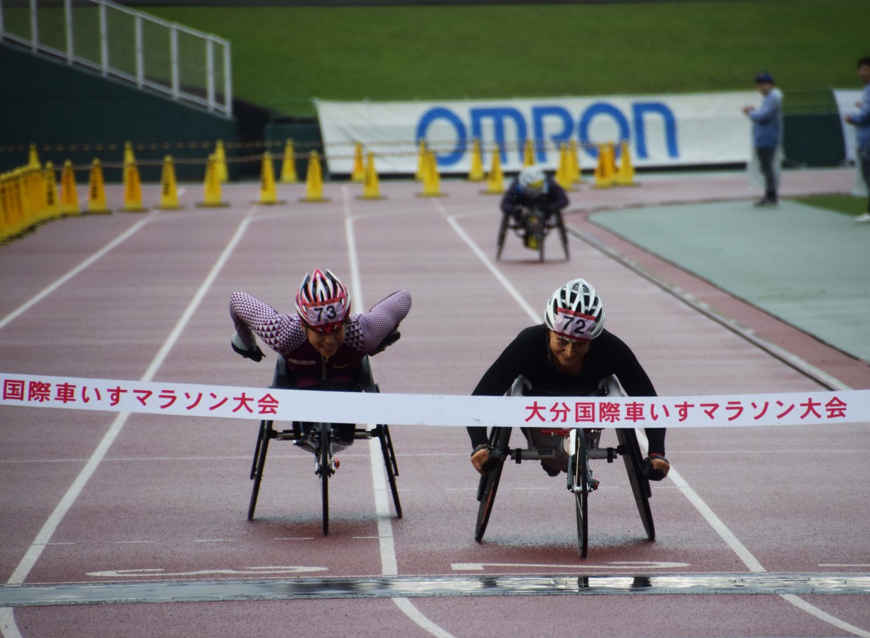 2位でゴールする土田選手