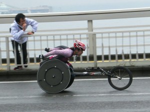 疾走する土田選手